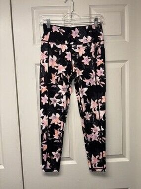 Victoria's Secret Women's Legging Size 10 Black Pink Floral Lilly Print